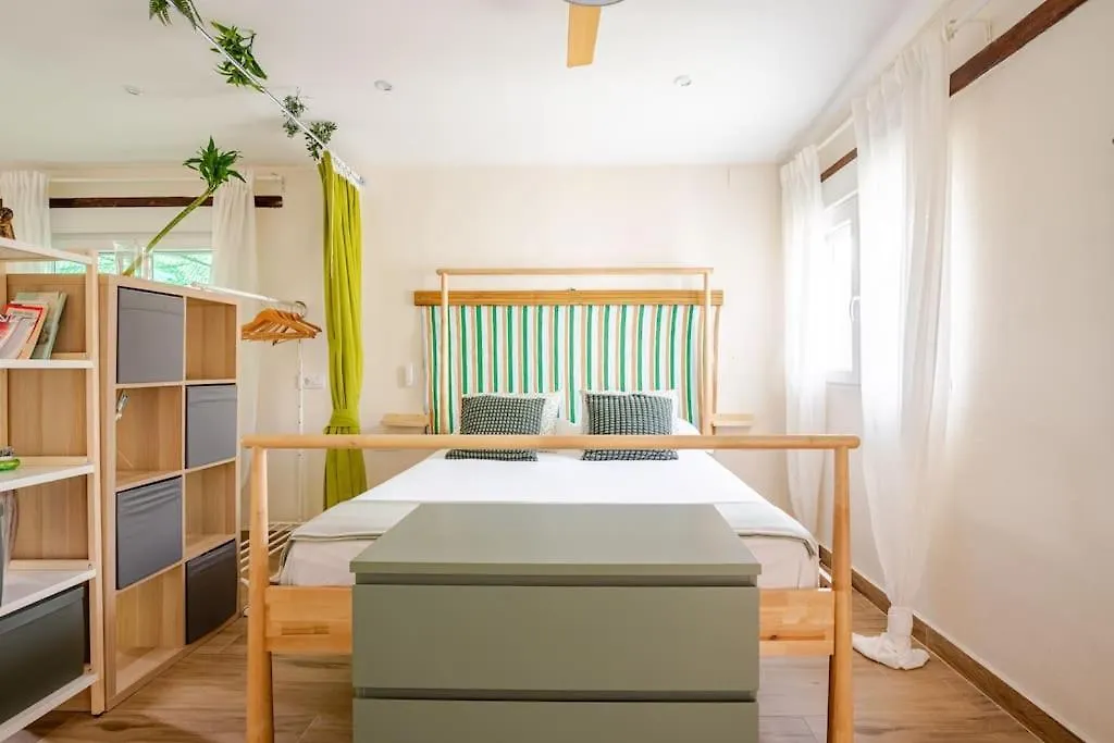 Guest House With Shared Pool. Coria del Río 0*,
